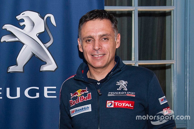 Lucas Cruz, el ángel de la guarda de Carlos Sainz