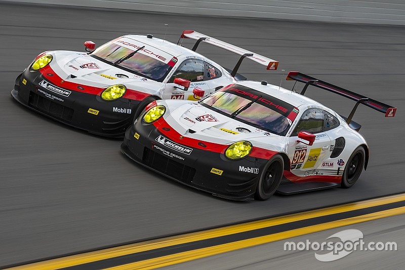Porsche на 24 годинах Дайтони перевірять новий 911 RSR