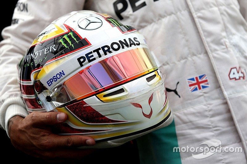 Formel 1 2017: Lewis Hamilton sucht neues Helmdesign