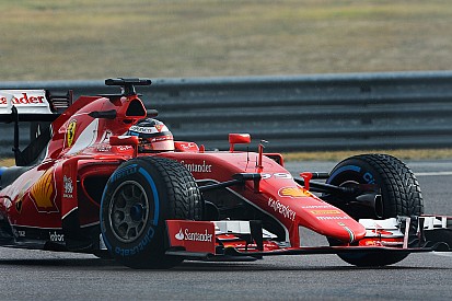 Ferrari: Райкконен та Джовінацці тестують SF15-T у Фіорано