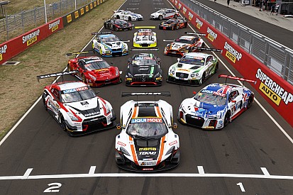 12h Bathurst: Die Startaufstellung in Bildern