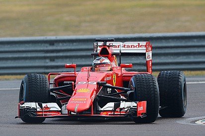Foto's: Giovinazzi en Raikkonen testen met SF15-T op Fiorano