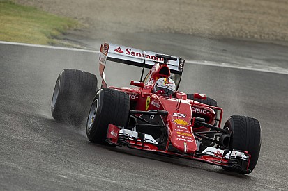 Феттель протестирует новые дождевые шины Pirelli