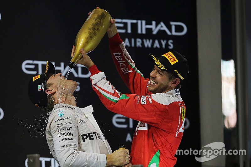 Rosberg - Mercedes devrait penser à Vettel et à Alonso pour 2018
