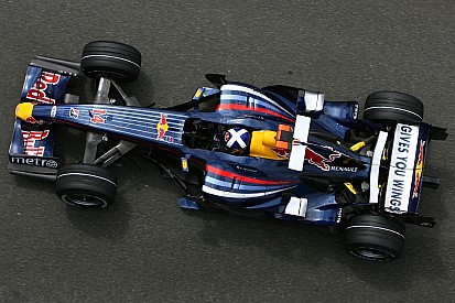 Галерея: усі машини Red Bull у Формулі 1 з 2005 року