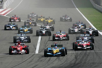 Verstappen souhaite un retour des V10 en F1