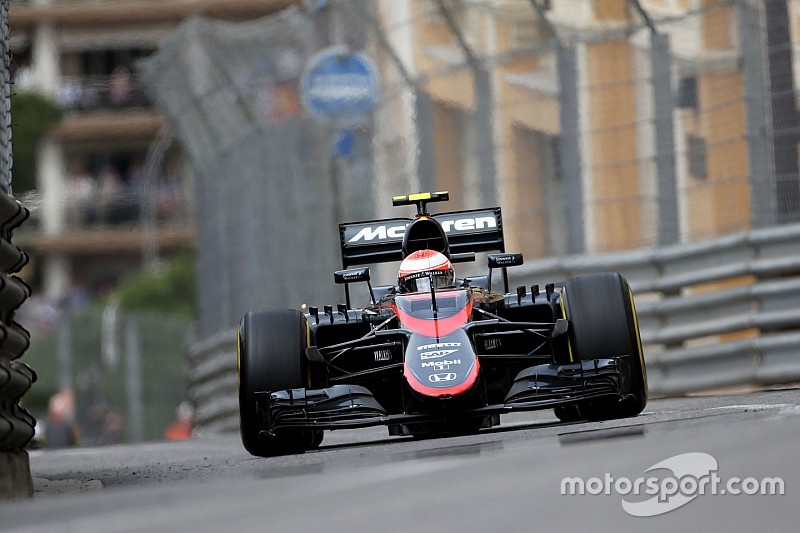 Honda F1 высмеяли в твиттере. Компания забыла о своих очках в сезоне-2015