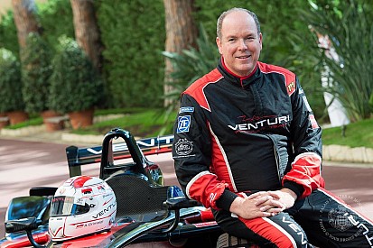 Albert II. von Monaco wird... Ehrenpilot von Venturi!