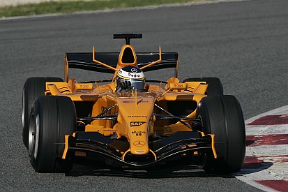 Tarihte bugün: McLaren MP4-21 ilk kez piste çıkıyor