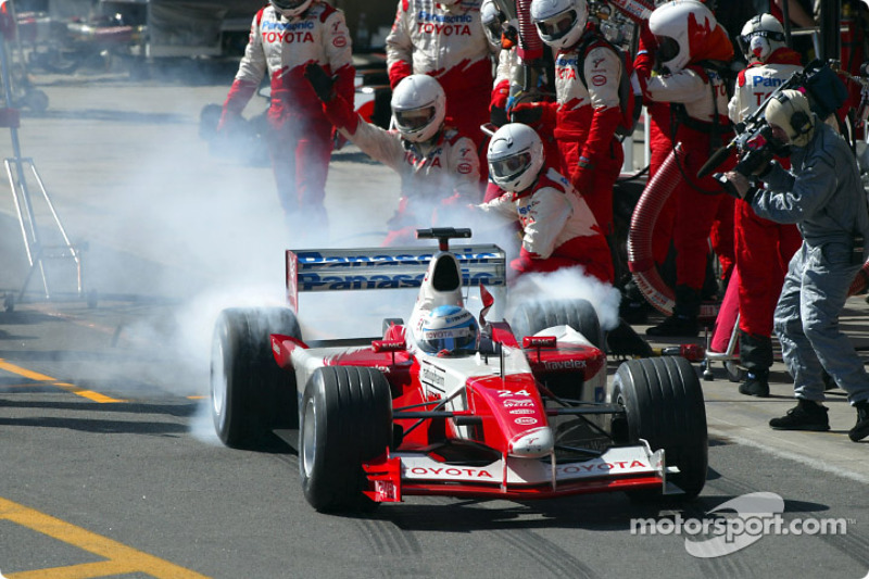 Mika Salo en su parada de pits.