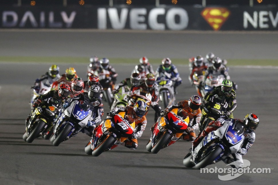 Start: Dani Pedrosa, Repsol Honda Team leads the field