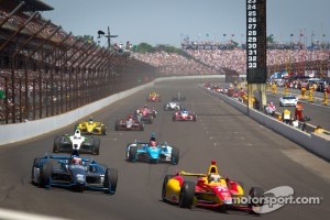 Sebastian Saavedra, AFS Racing/Andretti Autosport Chevrolet and Rubens Barrichello, KV Racing Technology Chevrolet