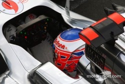Jenson Button, McLaren wears a star on his helmet for Maria De Villota, Marussia F1 Team Test Driver