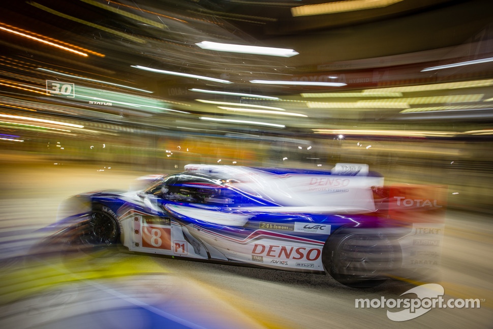 #8 Toyota Racing Toyota TS030 Hybrid: Anthony Davidson, Stéphane Sarrazin, Sébastien Buemi