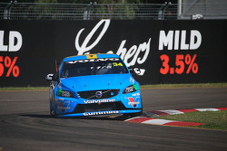 Robert Dahlgren su Volvo S60 del team Polestar Racing