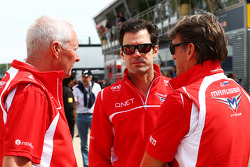 John Booth, Marussia F1 Team, Team Principal con Marc Hynes, Marussia F1 Team Dr. Vijay Malyaiver Co