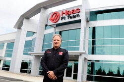 Gene Haas, en la fábrica de Haas F1 Team ubicada en Kannapolis, N.C.