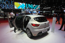 Renault Clio Initiale Paris