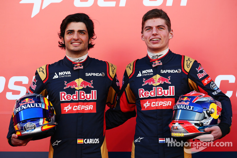 Vergne ve Kvyat'tan boşalan koltuğa Sainz ve Verstappen getirildi.