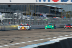 #98 阿斯顿·马丁车队,阿斯顿·马丁Vantage: Pedro Lamy, Darren Turner, Mathias Lauda, Paul Dalla Lana