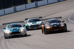 #2 Oman Racing Team,阿斯顿·马丁Vantage GT3: Ahman Al Harthy, Daniel Lloyd
