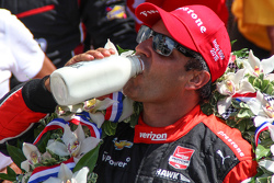 El ganador Juan Pablo Montoya, Team Penske Chevrolet