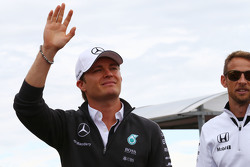 Nico Rosberg, de Mercedes AMG F1 en el desfile de los conductores