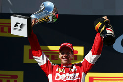 Il vincitore Sebastian Vettel, Ferrari
