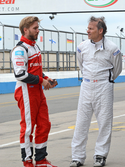 Nick Heidfeld, Mahindra Racing, und Jacques Villeneuve, Venturi