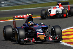 Carlos Sainz Jr., Scuderia Toro Rosso STR10