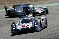 #17 Porsche Team Porsche 919 Hybrid: Timo Bernhard, Mark Webber, Brendon Hartley