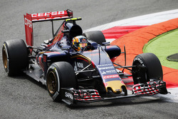Carlos Sainz Jr., Scuderia Toro Rosso STR10