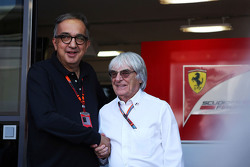 Sergio Marchionne, Ferrari President and CEO of Fiat Chrysler Automobiles com Bernie Ecclestone