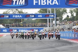 Старт: Хорхе Лоренцо, Yamaha Factory Racing лідирує