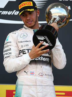 Ganador de la carrera Lewis Hamilton, Mercedes AMG F1 W06