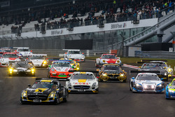 Start: #2 Black Falcon Mercedes-Benz SLS AMG GT3: Hubert Haupt, Yelmer Buurman, Adam Christodoulou,
