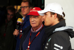 Niki Lauda, Mercedes, mit Nico Rosberg, Mercedes AMG F1