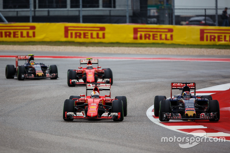 Sebastian Vettel, Ferrari SF15-T en Max Verstappen, Scuderia Toro Rosso STR10 gevecht voor positie