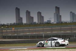 #91 Porsche Team Manthey Porsche 911 RSR: Richard Lietz, Michael Christensen