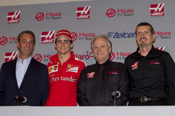 Carlos Slim, Vorsitzender von América Móvil, Esteban Gutiérrez, Haas F1 Team, Gene Haas, Teambesitze