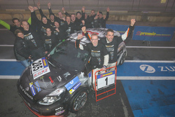 Gesamtsieger VLN 2015: #285 Groneck Motorsport Renault Clio: Tim Groneck und Dirk Groneck