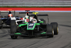 Alex Fontana, Status Grand Prix leads Alfonso Celis Jr., ART Grand Prix & Mitch Gilbert, Carlin