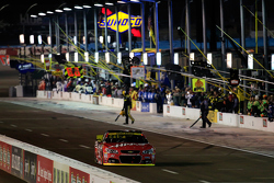 Kurt Busch, Stewart-Haas Racing Chevrolet, mit Strafe wegen Frühstarts