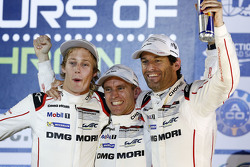 2015 champions Марк Веббер, Брендон Хартлі, Тімо Бернхард, Porsche Team