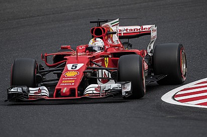 Vettel, Japonya GP'sinin henüz ilk turlarında yarış dışı kaldı!
