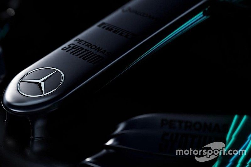 Mercedes AMG F1 W08 Hybrid detalle del morro