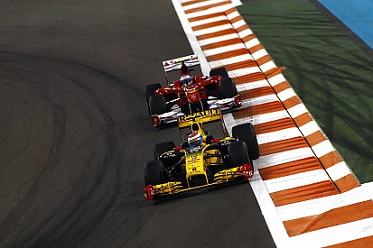 14 novembre 2010 : Alonso et Ferrari sombrent, Vettel triomphe