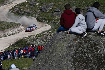 Neuville está a un día de la victoria en Portugal