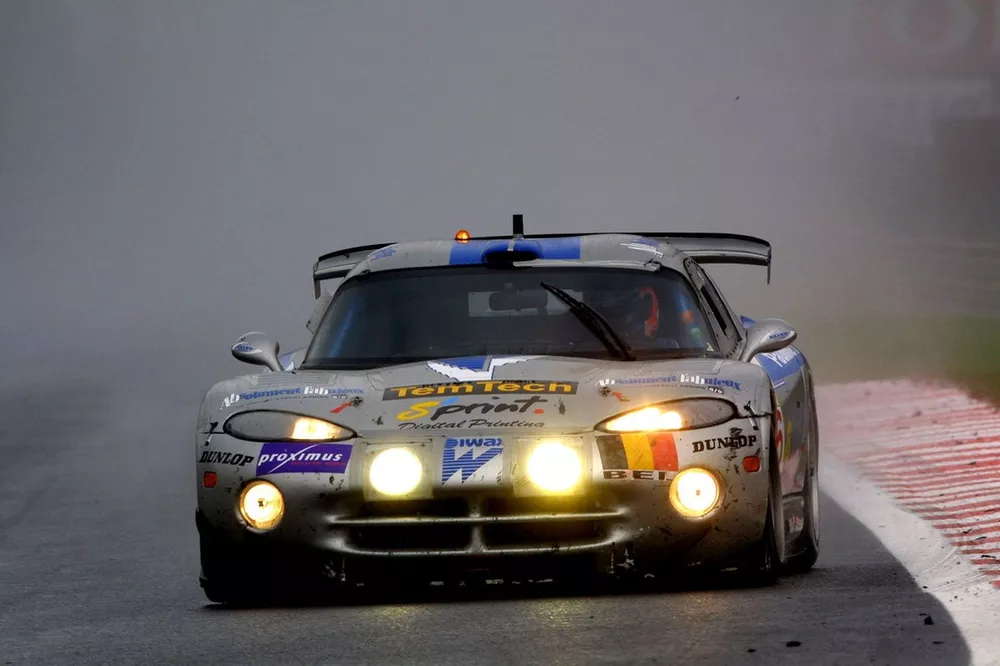 Chrysler Viper GTS-R
