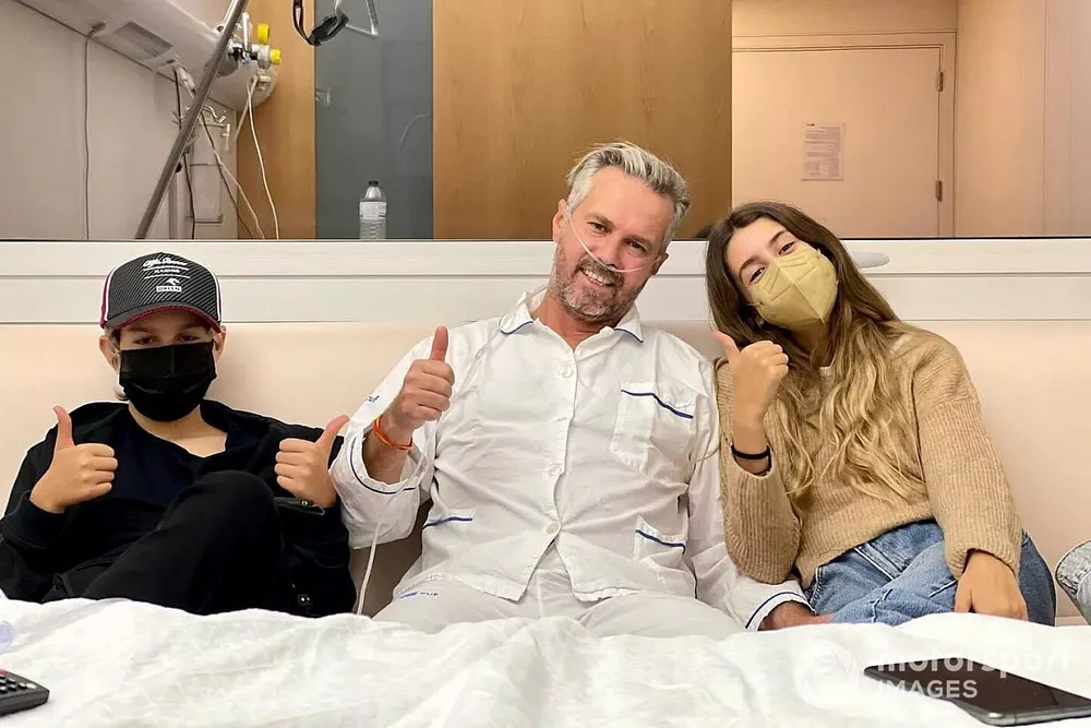Tiago Monteiro in ospedale coi figli